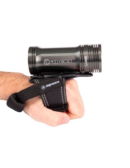 Apeks LUNA 2000 lumens